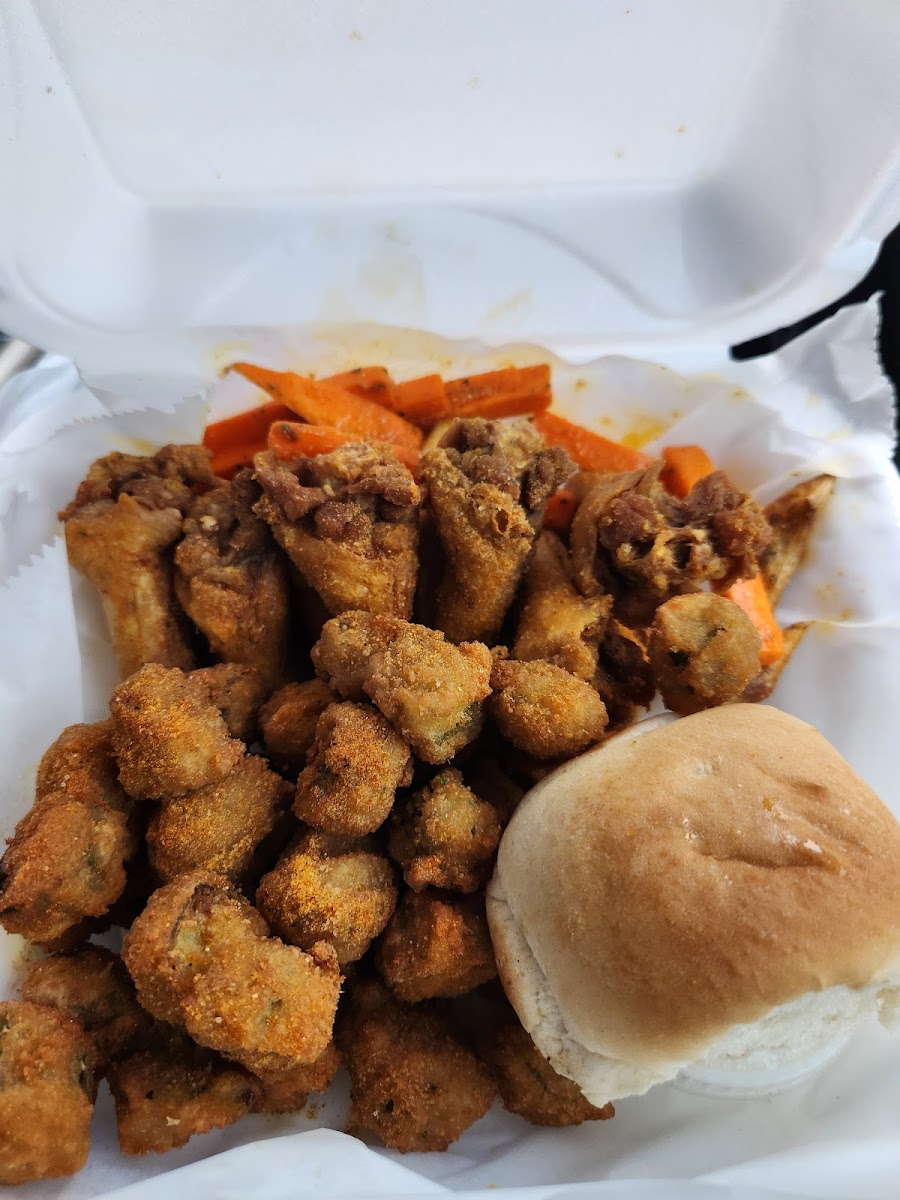 Banner Down South Wings & Grill 02