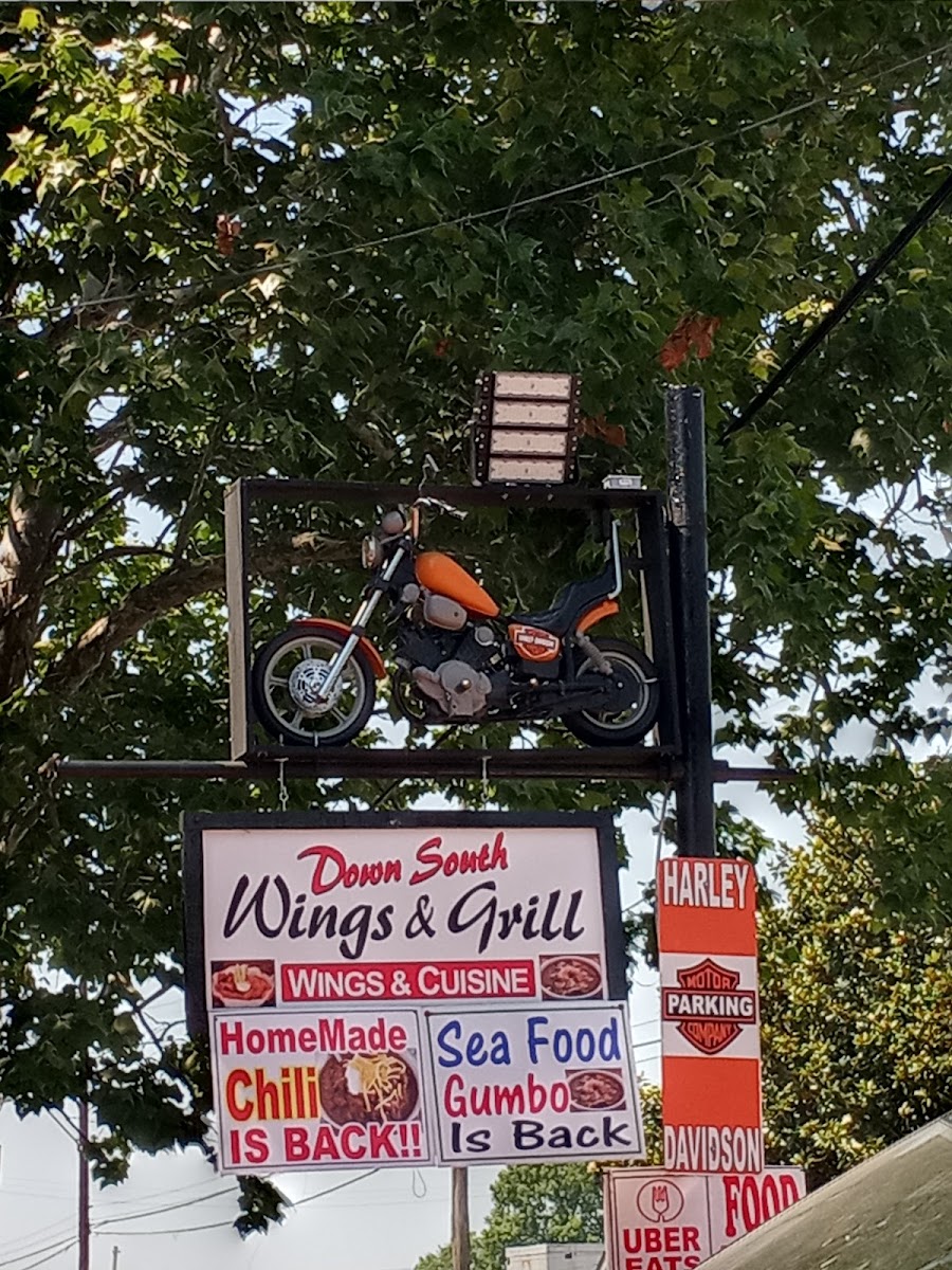 Banner Down South Wings & Grill 03